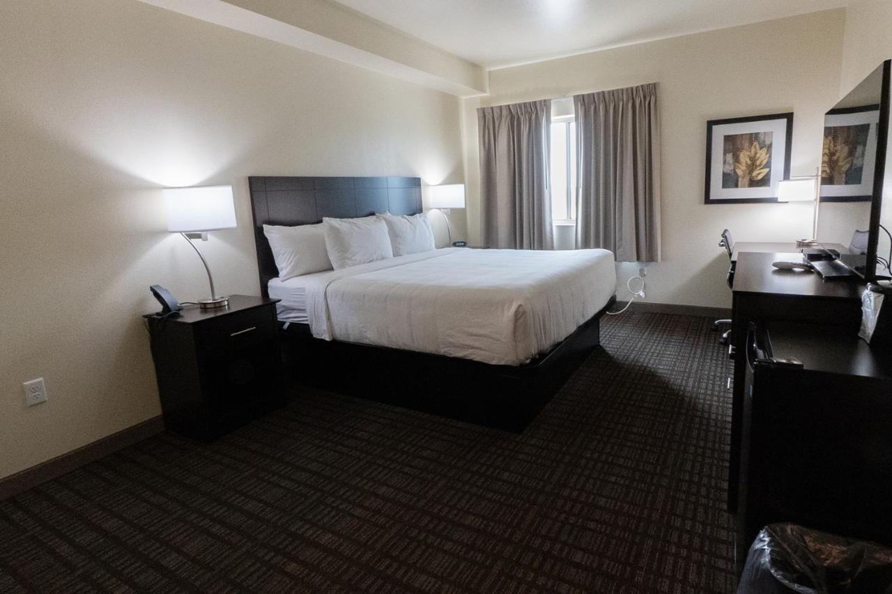 Cobblestone Hotel & Suites-Sheldon エクステリア 写真