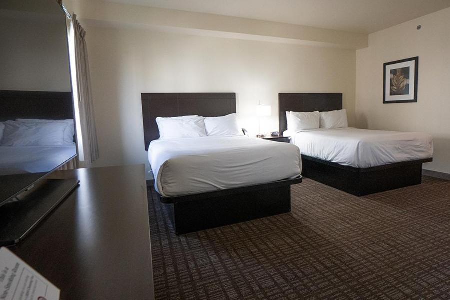 Cobblestone Hotel & Suites-Sheldon エクステリア 写真